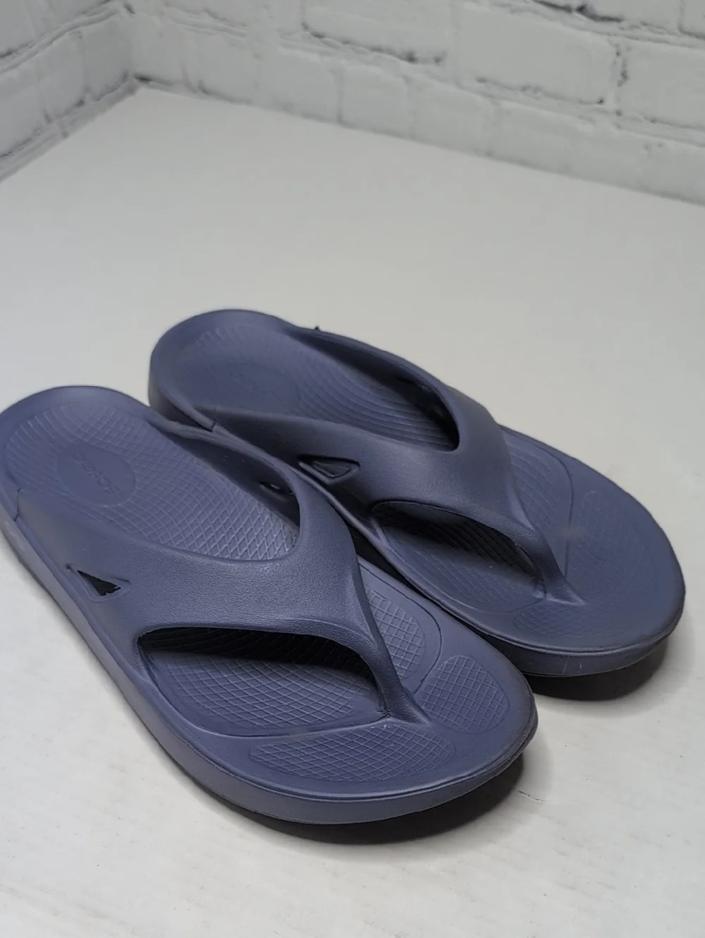 OOFOS Men's Original Flip Flop Sandals